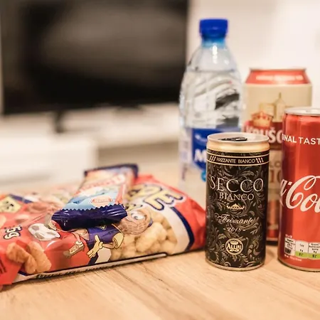 Apartament Flexihome Sk - Tolsteho - Free Parking On The Street - 2 Bedrooms *