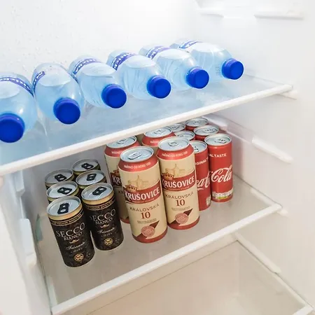 Flexihome Sk - Tolsteho - Free Parking On The Street - 2 Bedrooms