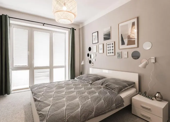 Flexihome Sk - Tolsteho - Free Parking On The Street - 2 Bedrooms 아파트 코시체