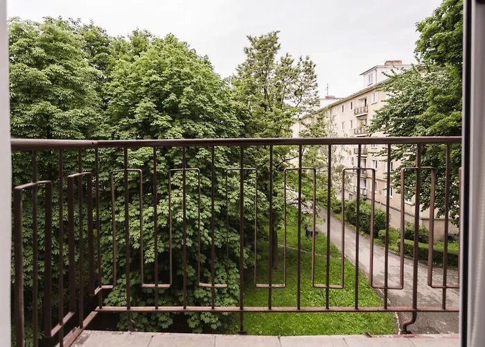 Flexihome Sk - Tolsteho - Free Parking On The Street - 2 Bedrooms 아파트 *