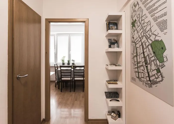 Apartmán Flexihome Sk - Tolsteho - Free Parking On The Street - 2 Bedrooms *