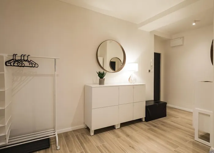 Flexihome Sk - Tolsteho - Free Parking On The Street - 2 Bedrooms